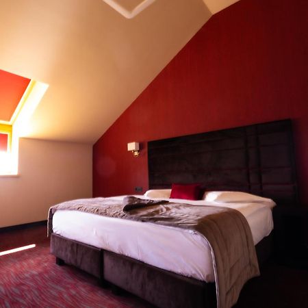 The Fifth Floor By Old Town Hotel تيميشورا المظهر الخارجي الصورة