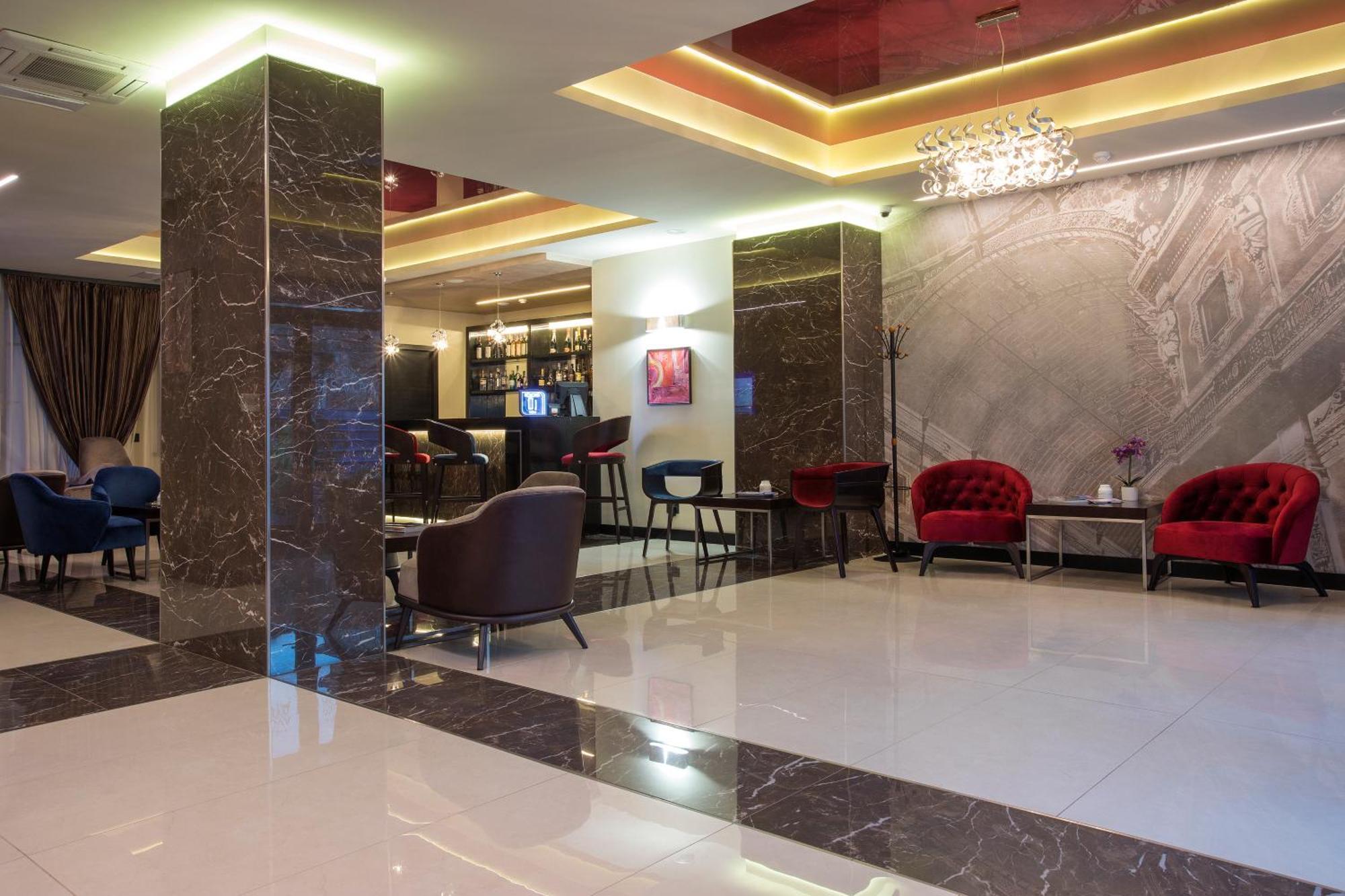 The Fifth Floor By Old Town Hotel تيميشورا المظهر الخارجي الصورة